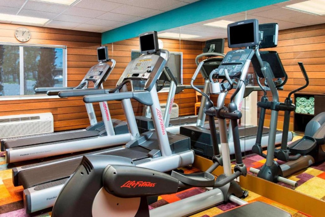 sleep inn and suites pensacola university area