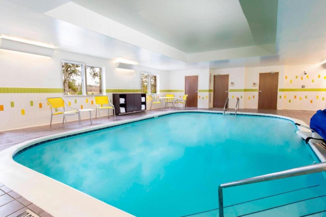 sleep inn and suites pensacola university area