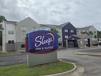 sleep inn and suites pensacola university area