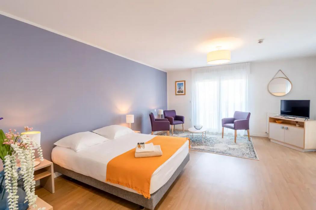 quality aparthotel rochefort