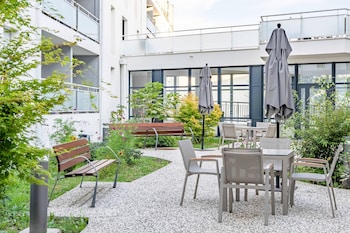 quality aparthotel rochefort