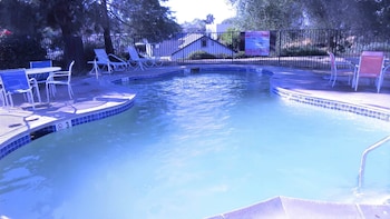 rodeway inn jackson martell