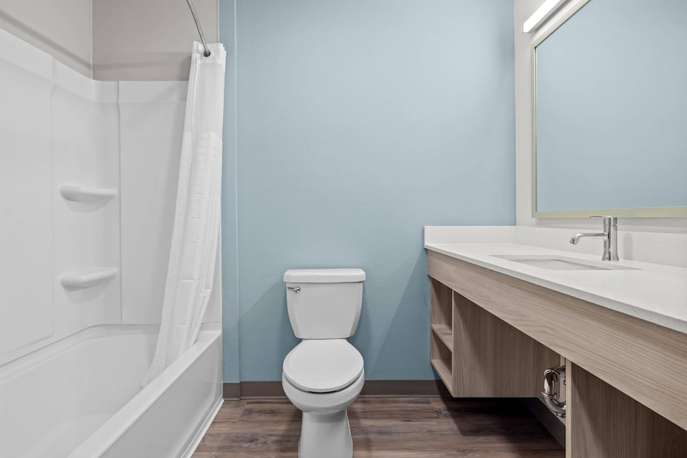 woodspring suites manteca stockton south