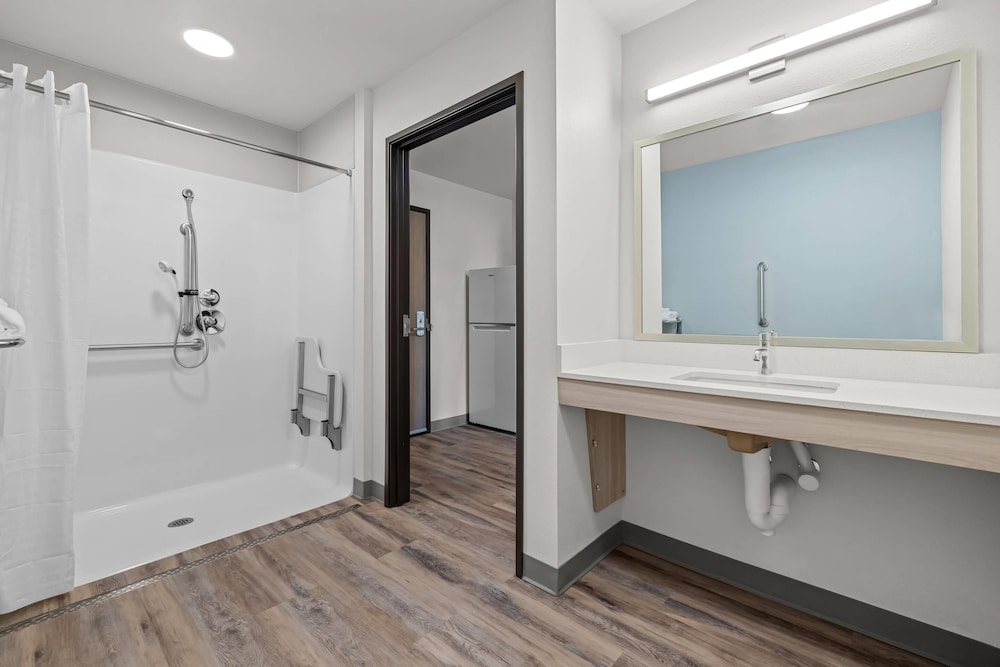 woodspring suites manteca stockton south