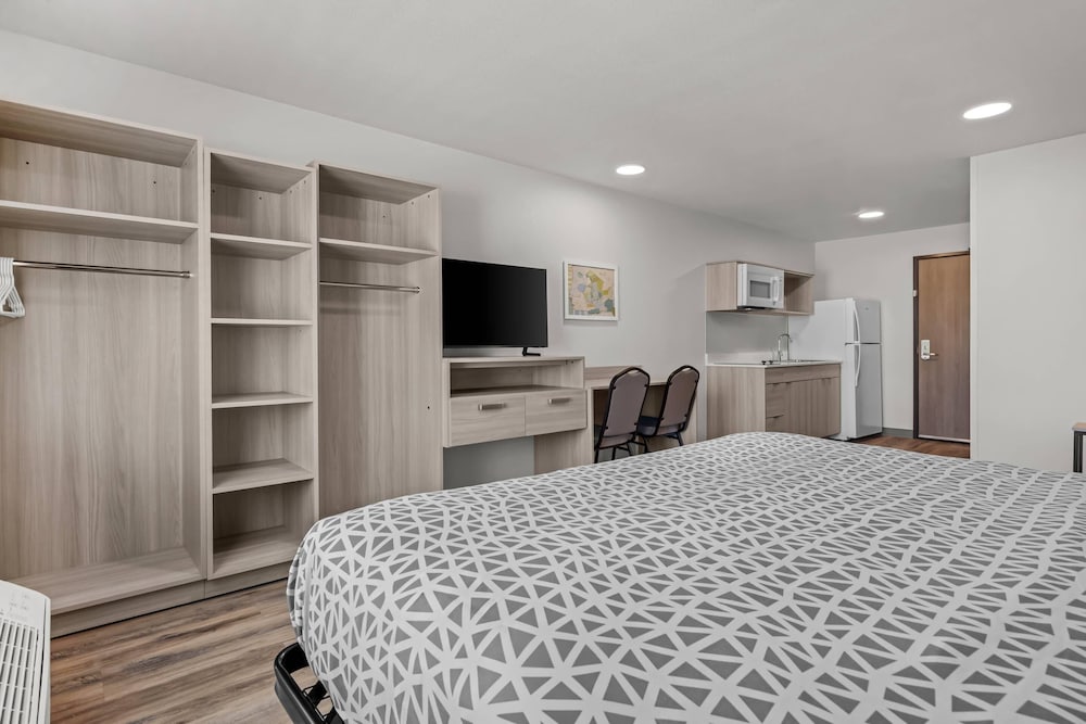 woodspring suites manteca stockton south