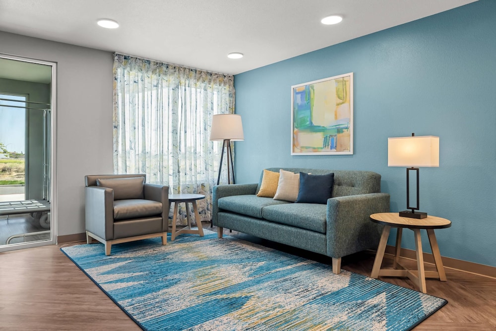woodspring suites manteca stockton south
