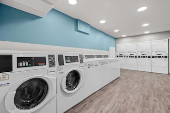 woodspring suites manteca stockton south