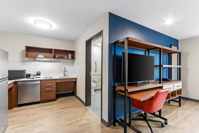 everhome suites panama city beach