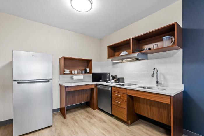 everhome suites panama city beach