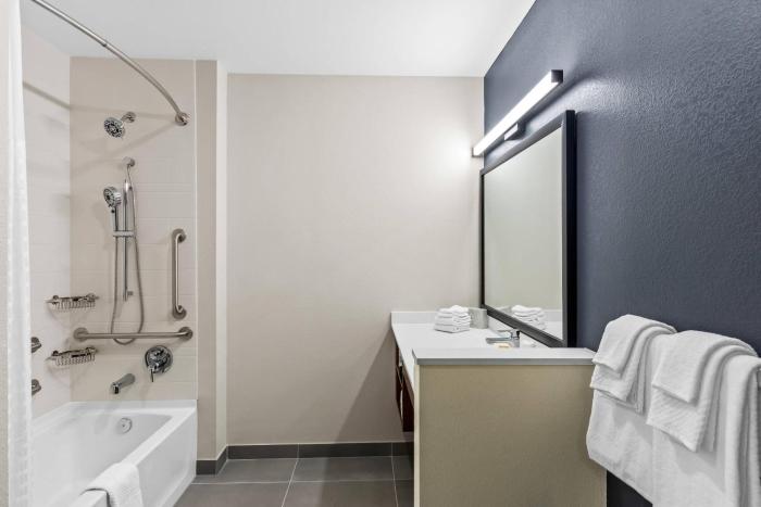 everhome suites panama city beach