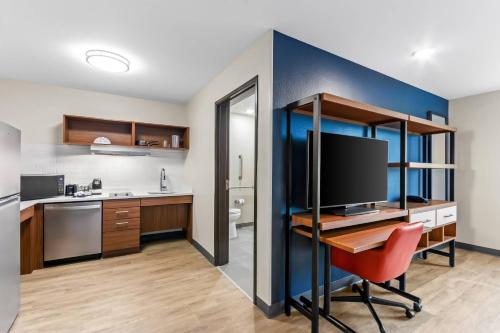 everhome suites panama city beach