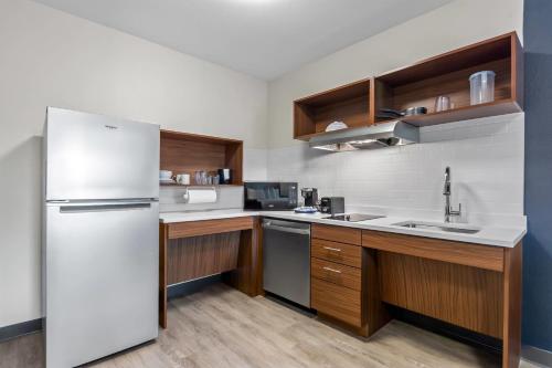 everhome suites panama city beach