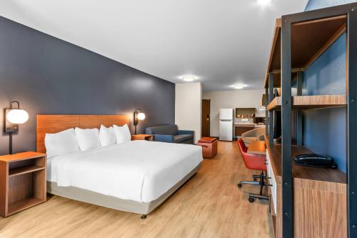 everhome suites panama city beach