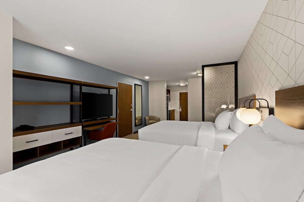 everhome suites wichita northeast by choice hotels