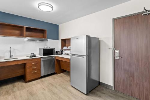 everhome suites wichita northeast by choice hotels
