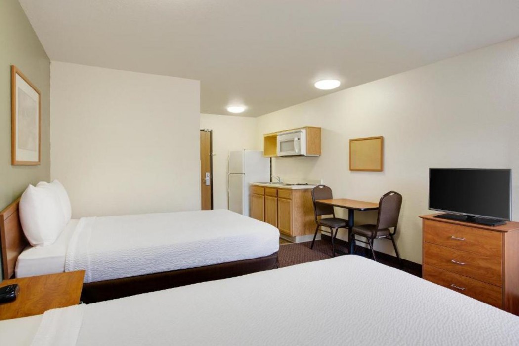 woodspring suites baton rouge airport