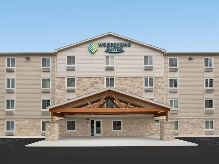 woodspring suites baton rouge airport