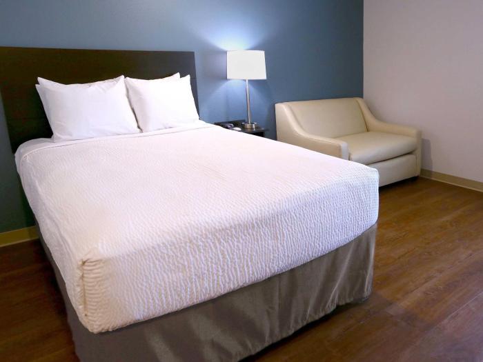 woodspring suites baton rouge airport