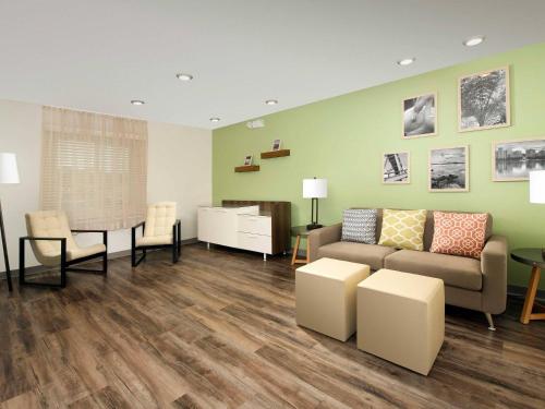 woodspring suites baton rouge airport