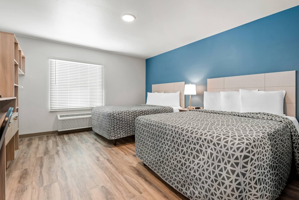 woodspring suites lancaster north
