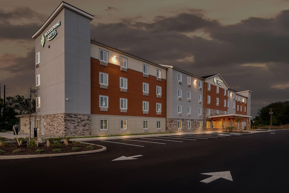 woodspring suites lancaster north