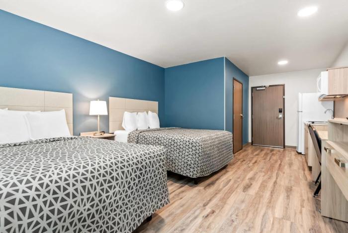 woodspring suites lancaster north