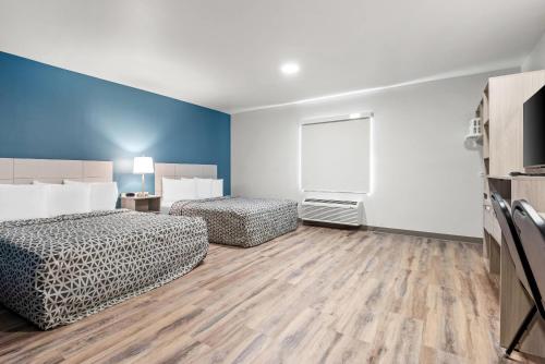 woodspring suites lancaster north
