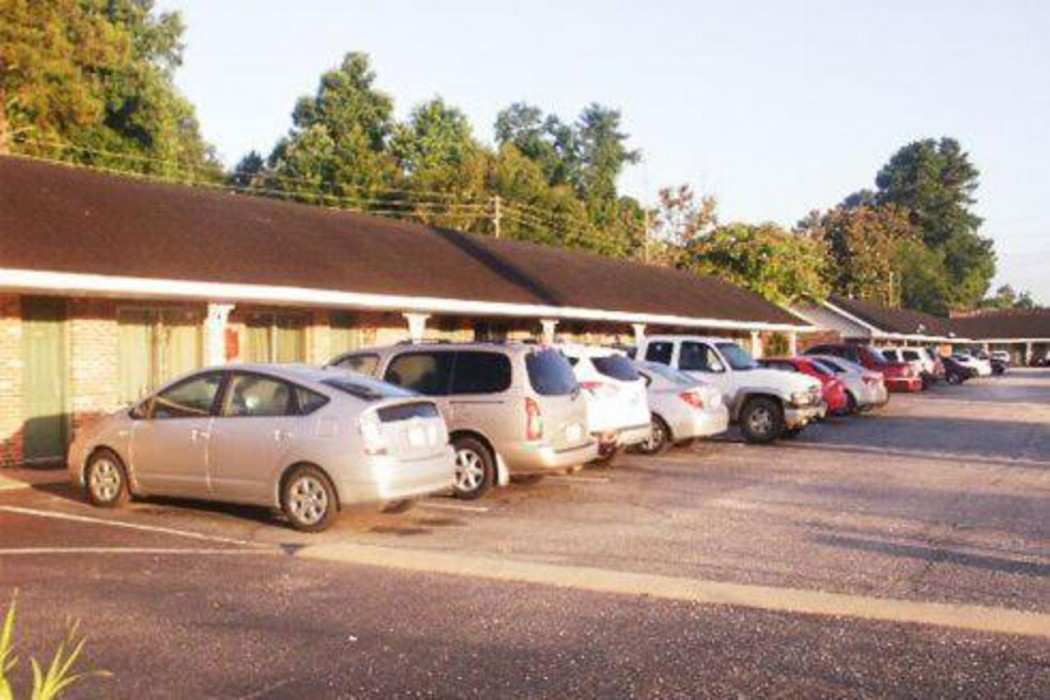 Rodeway Inn,,2 star