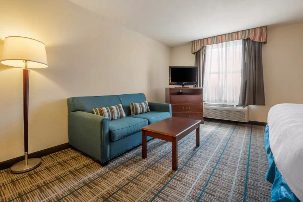 sleep inn and suites harrisburg airport hershey south