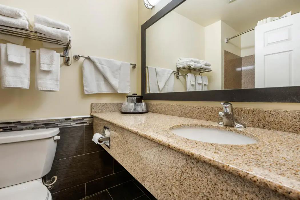 sleep inn and suites harrisburg airport hershey south