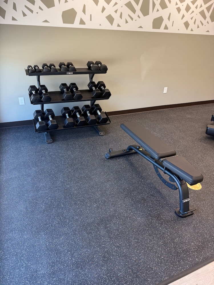 sleep inn and suites savannah tennessee riverfront