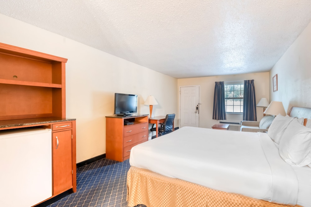rodeway inn and suites jefferson