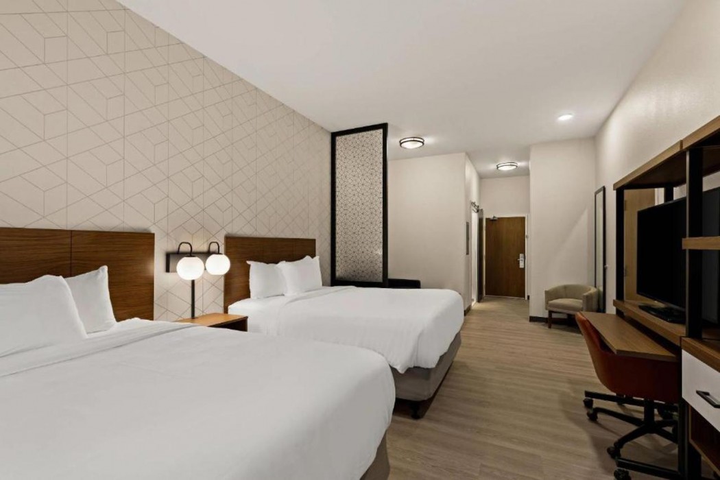 everhome suites denver airport