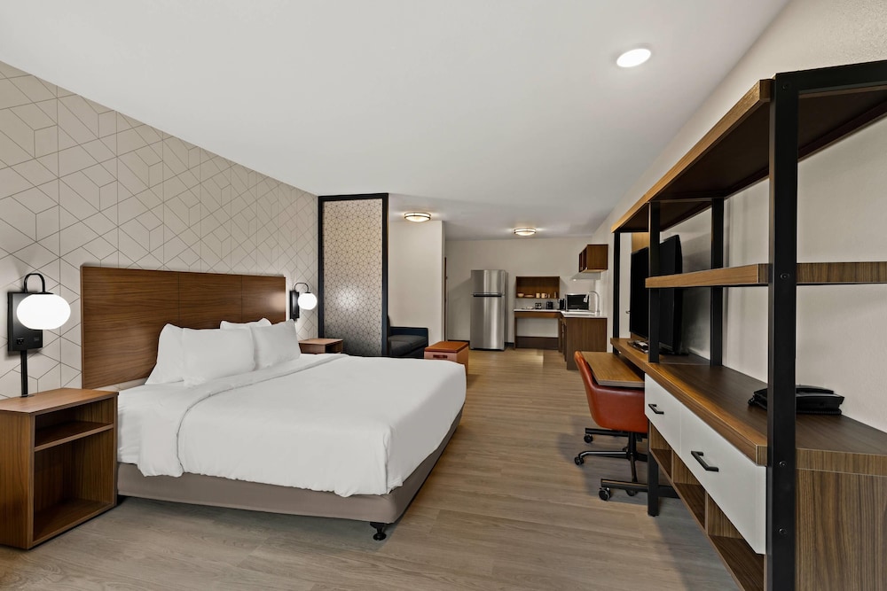 everhome suites denver airport