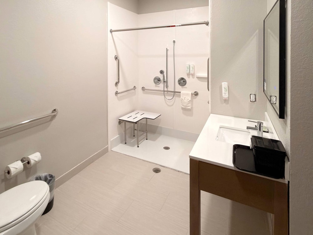 mainstay suites oklahoma city airport