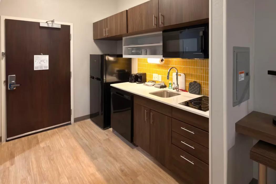 mainstay suites oklahoma city airport