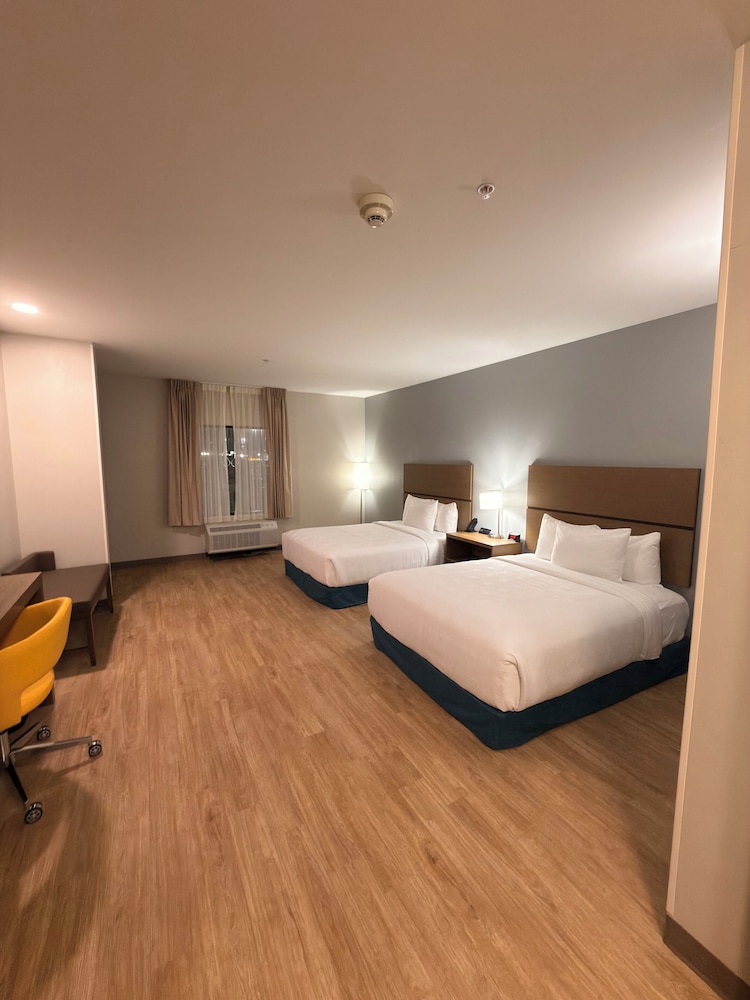 mainstay suites oklahoma city airport