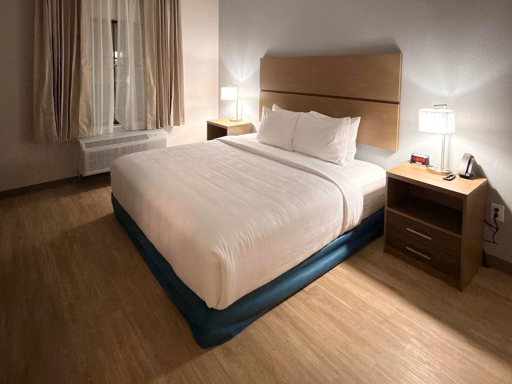 mainstay suites oklahoma city airport