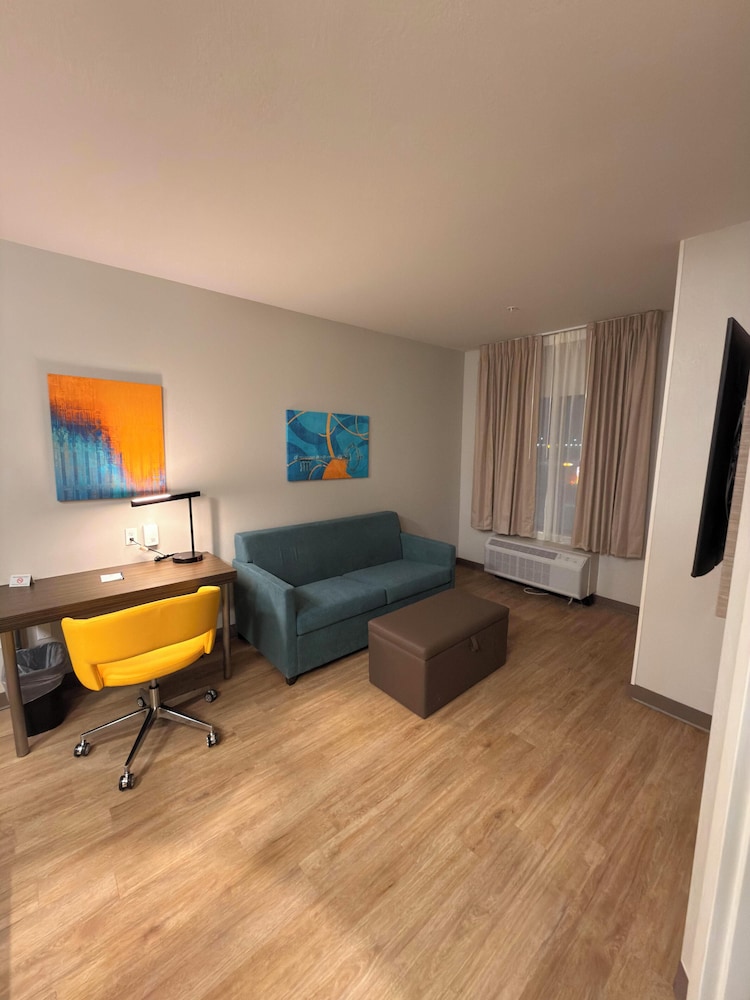 mainstay suites oklahoma city airport