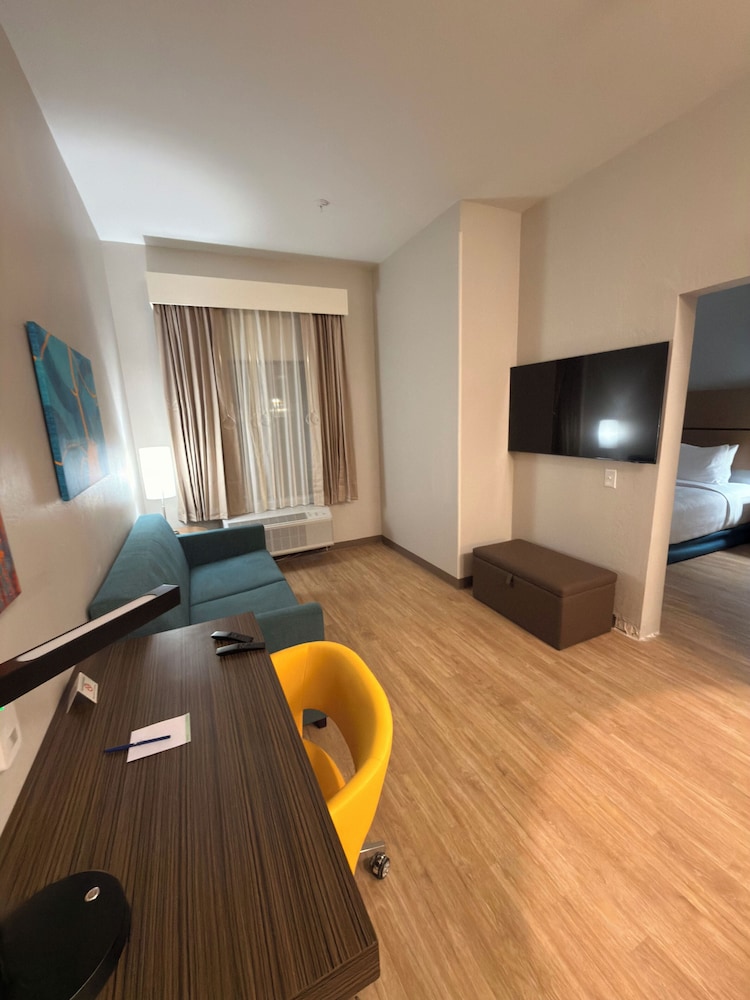 mainstay suites oklahoma city airport