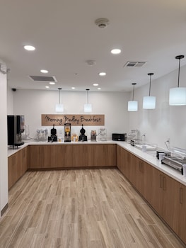 mainstay suites oklahoma city airport