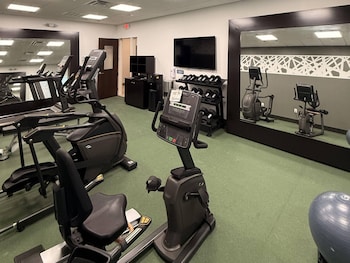 mainstay suites oklahoma city airport