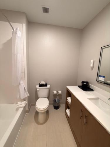 mainstay suites oklahoma city airport