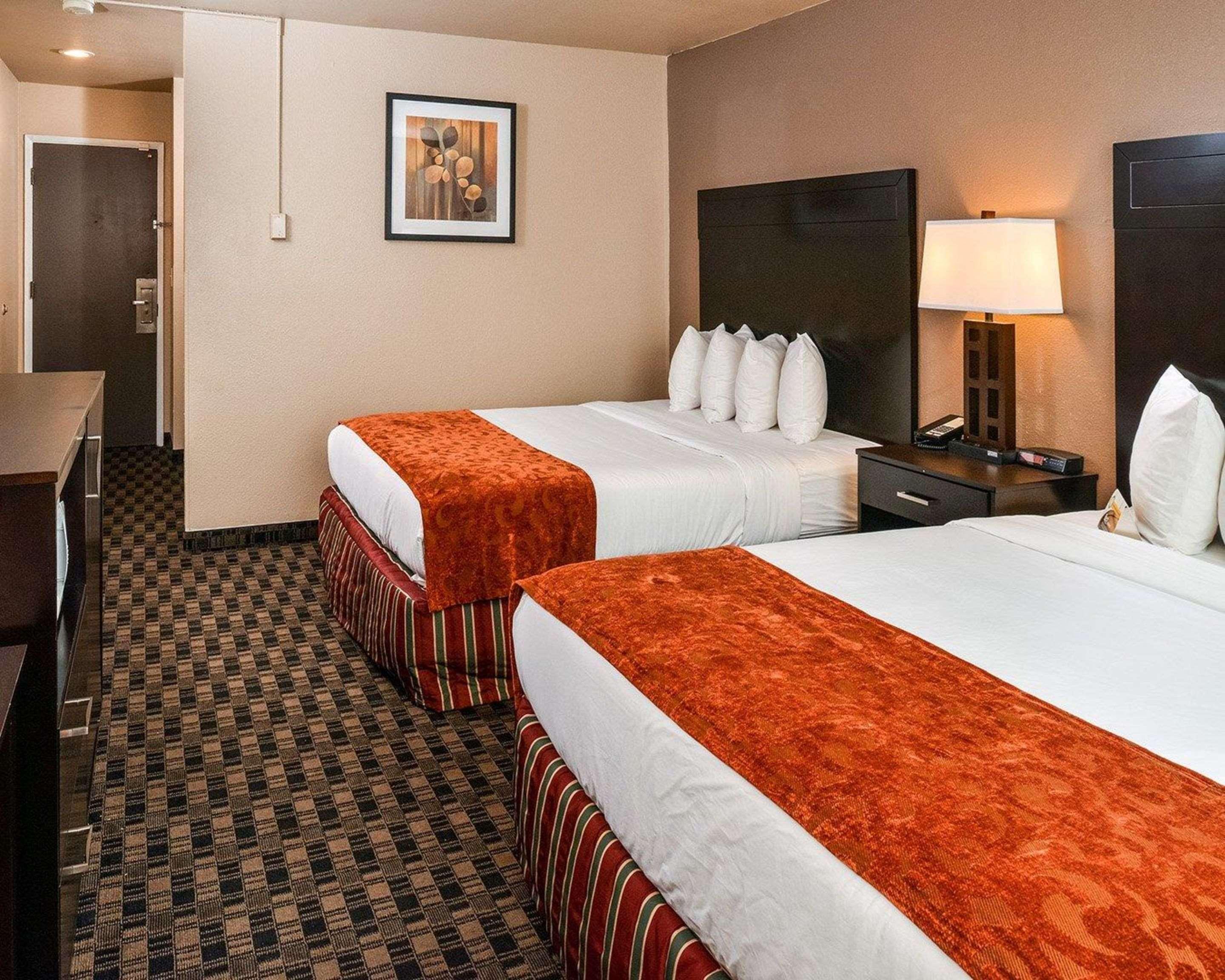 clarion pointe kent seattle south