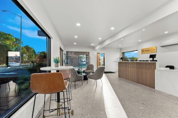 Clarion Pointe Kent - Seattle South,,3 star