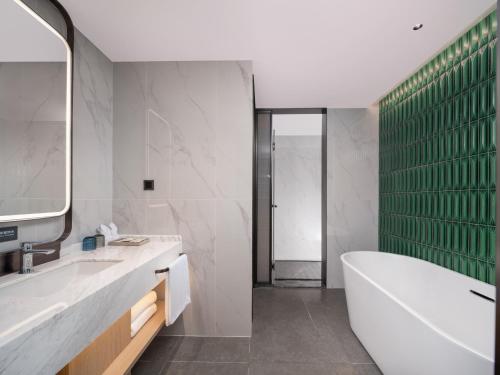 holiday inn guilin qixing by ihg