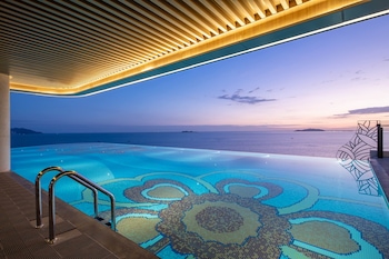 voco sanya bay by ihg
