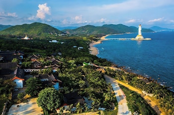 voco sanya bay by ihg