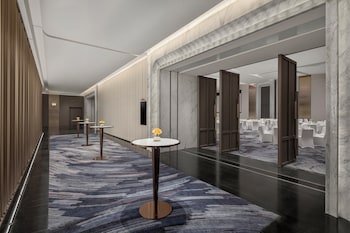 crowne plaza linyi olympic sports centre by ihg