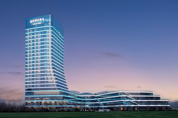 Crowne Plaza Linyi Olympic Sports Centre By Ihg,,5 star
